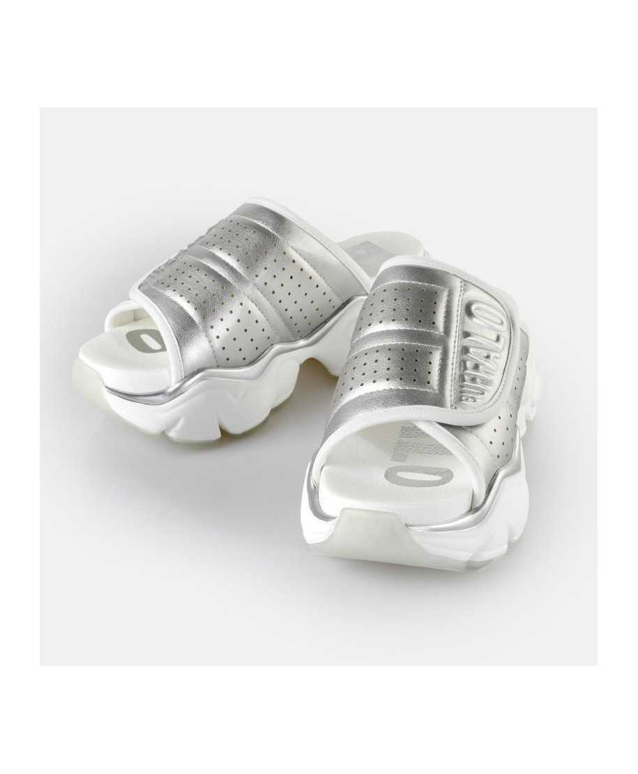 Σανδάλια BUFFALO 'Binary Pool' ασημί
